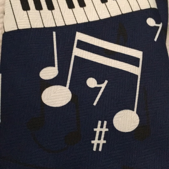 Umo Lorenzo Piano Tunes Necktie 🎶 - Picture 5 of 6